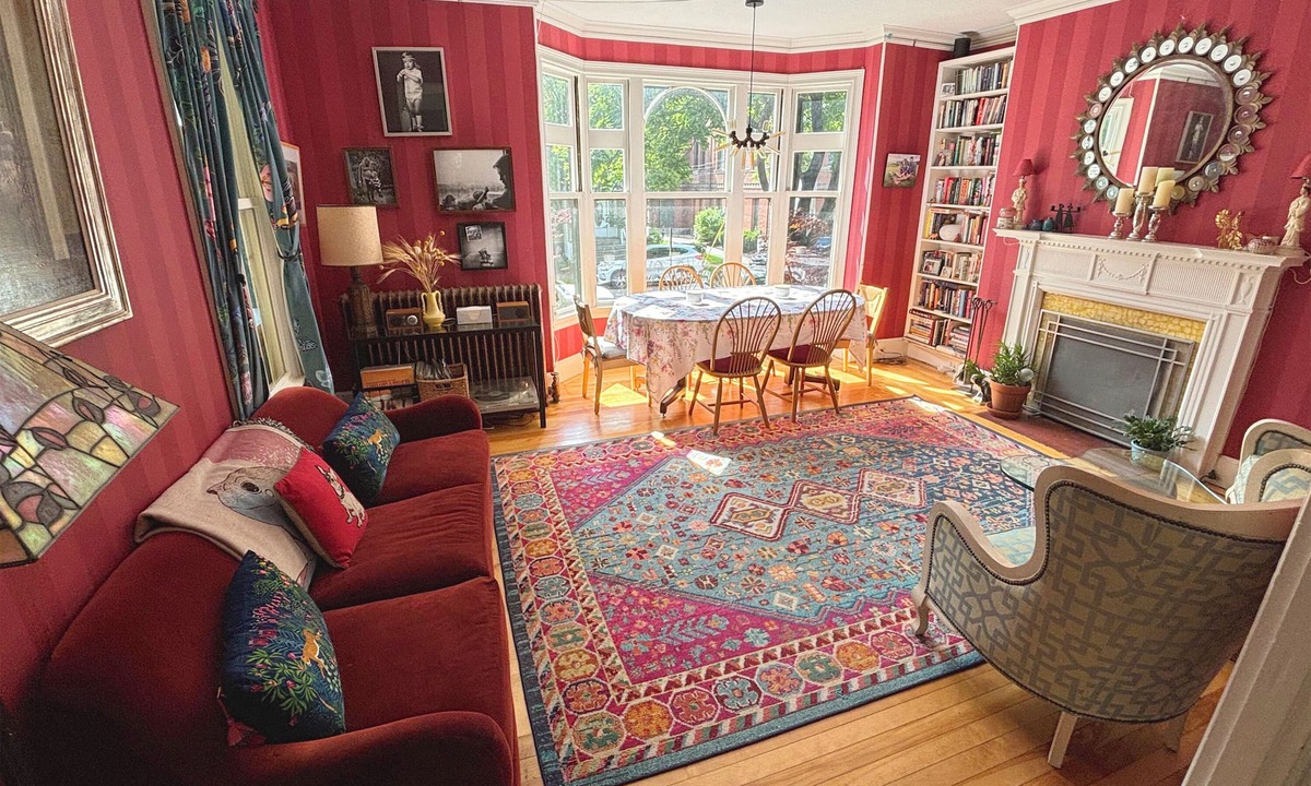 West End House | Stylish & Spacious Townhouse w/Garden, Family-friendly, walk to downtown!