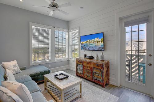 Cinnamon Shore Apartment | Sundrop TC 10301