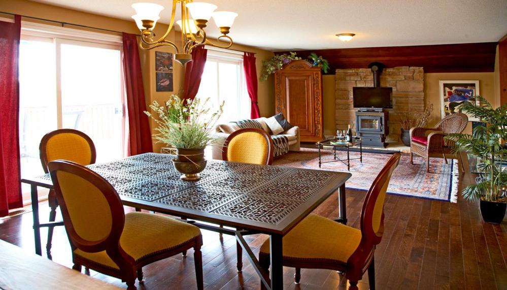 Lansdowne Bed & Breakfast | Tekdiv B&B
