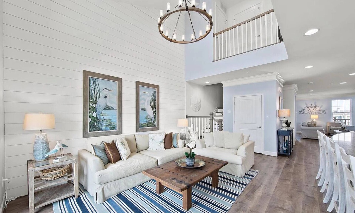 Bayside House | The 10th Tee Retreat - Luxury Bayside 5 Bedroom Home with Golf & Pond Views