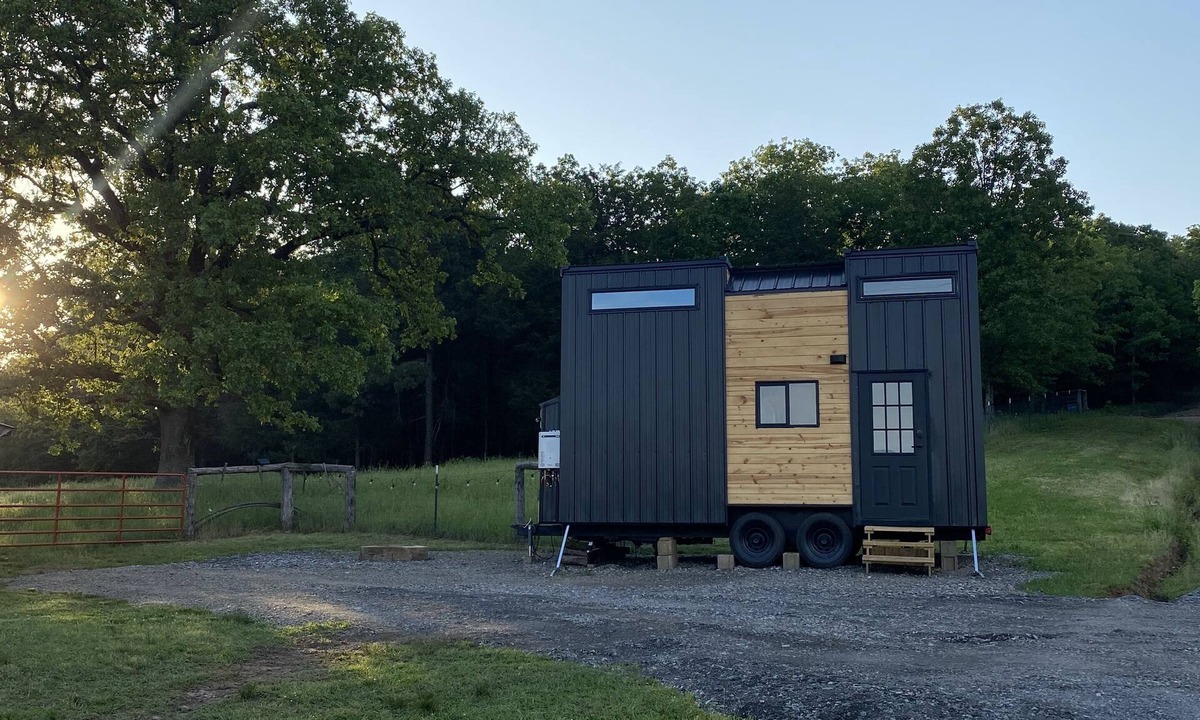 Cecil Cabin | The Arkansas Tiny House