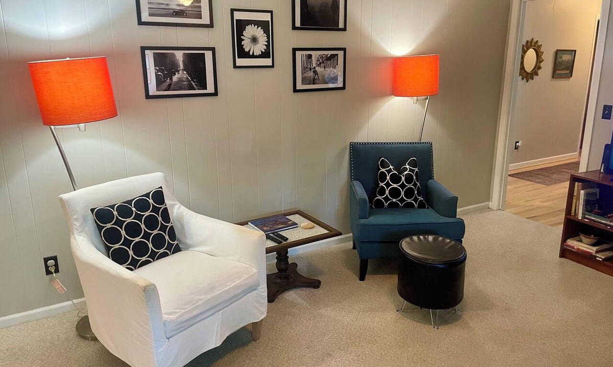 Athens House | The Betty - Peaceful Athens Retreat Near UGA