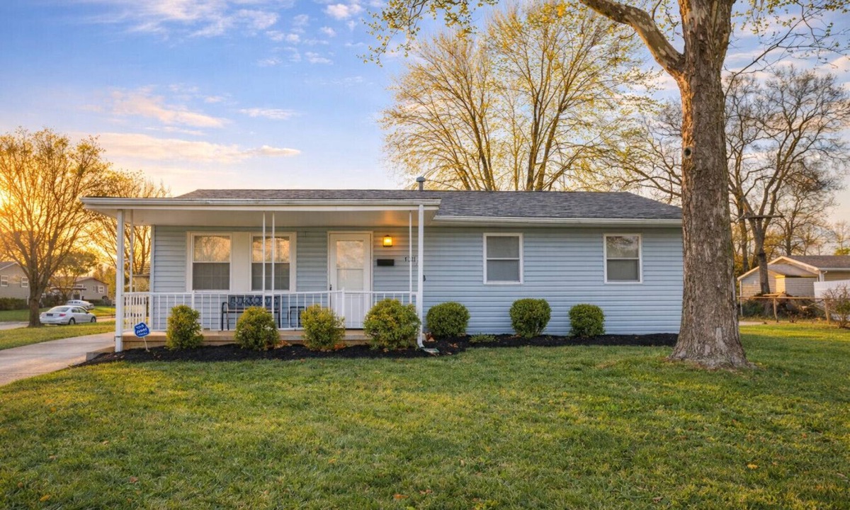 Columbus House | The Brocton: 4 miles from airport