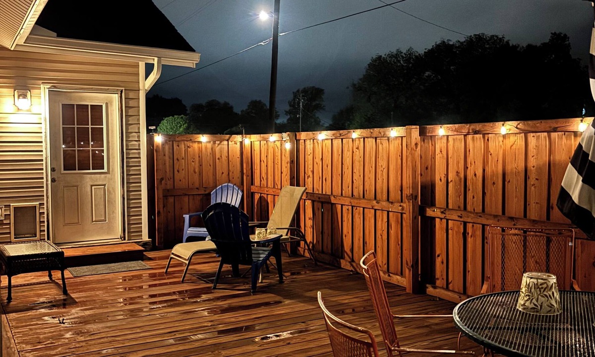 Davis House | The Cottage at Davis: very close to Turner Falls, Cross Bar Ranch, Lil Niagara!