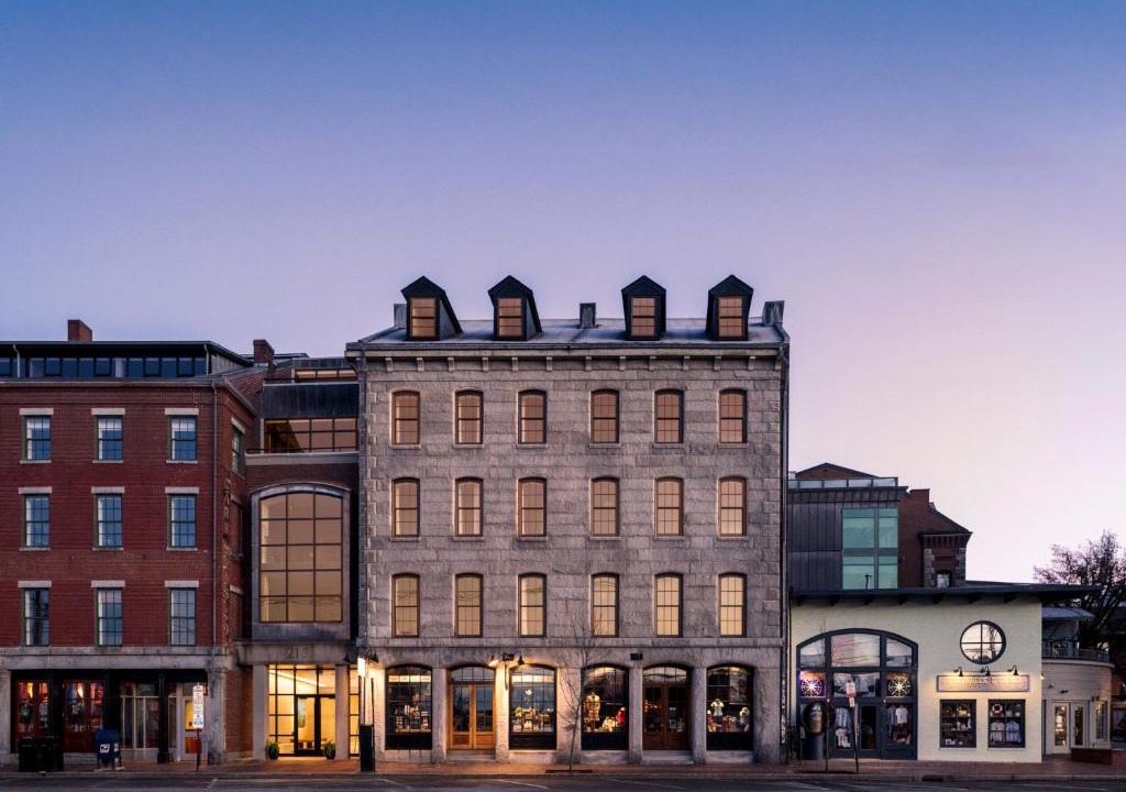Old Port Apartment | The Evalina Hotel