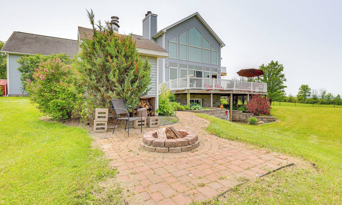 Rushville Cottage | The Gathering Place: Rushville Home w/Hot Tub