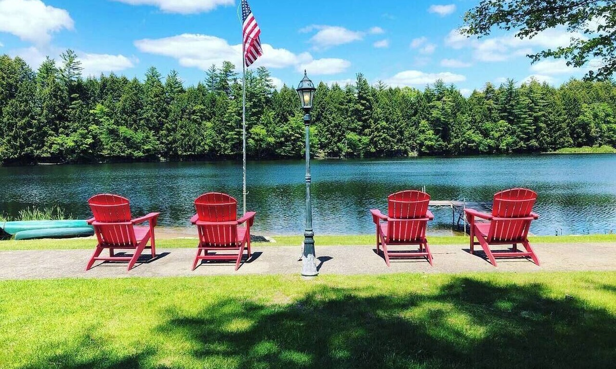Durhamville House | The Gifford Lake House, Serenity Included!