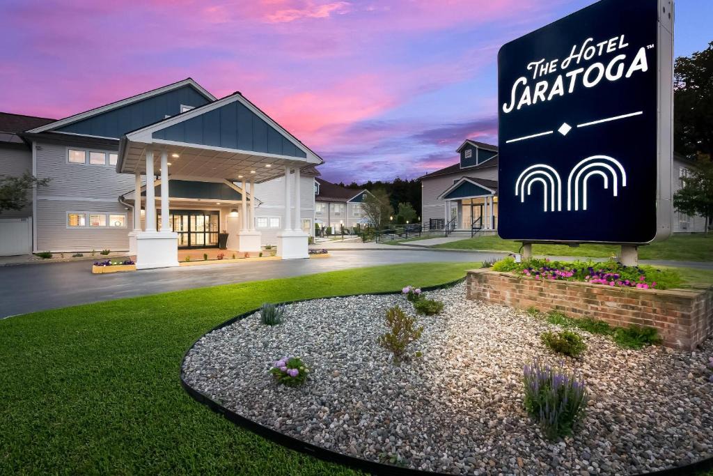 Saratoga Springs Hotel | The Hotel Saratoga, an Ascend Collection Hotel