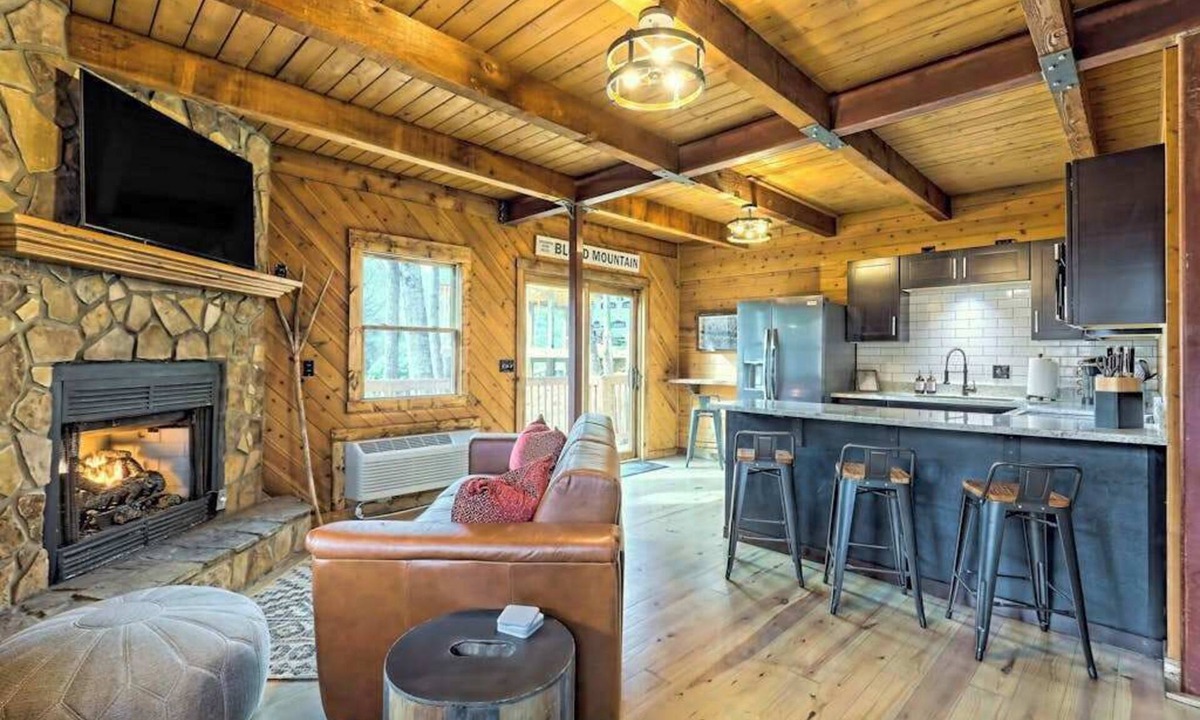 Blairsville Cabin | The Industrial at the Rise Retreat