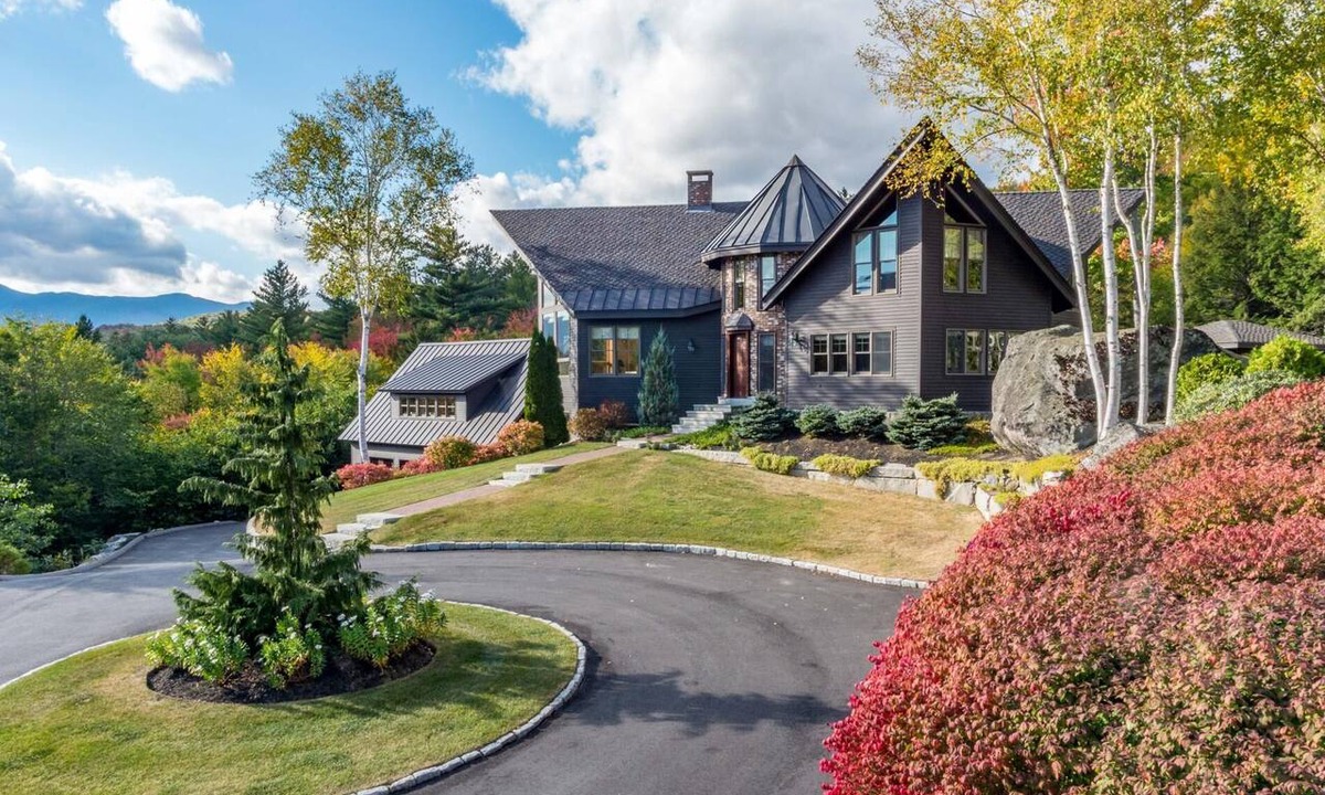 Sunday River Area House | The Mansion- Exclusive Private Estate on 5 Pristine Acres