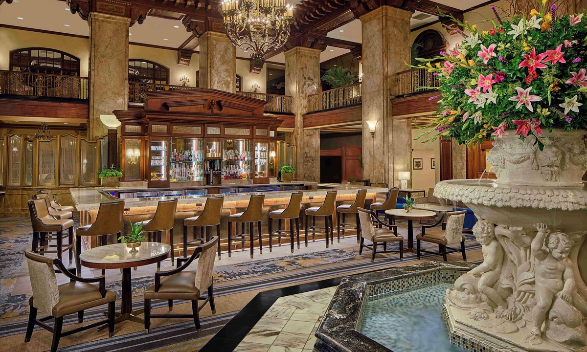 Downtown Memphis Hotel | The Peabody Memphis