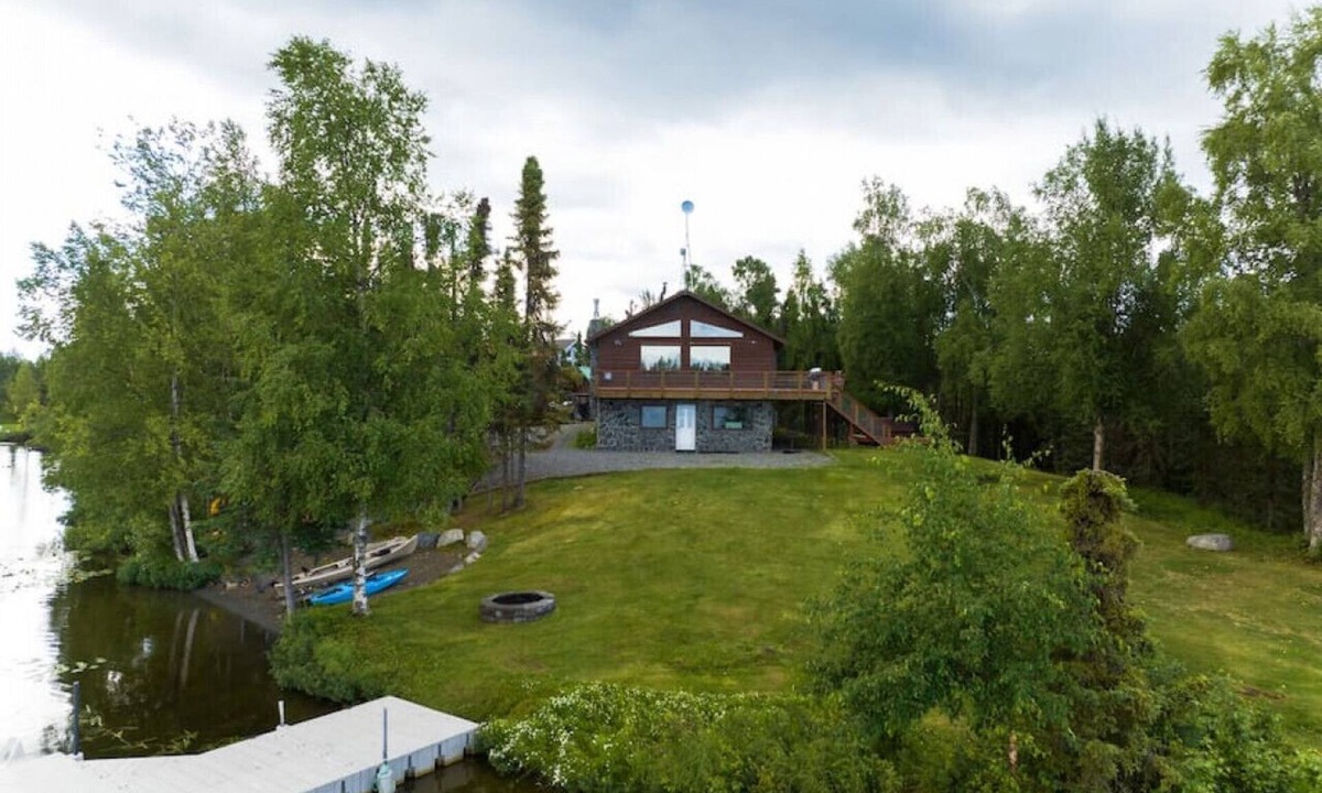 Ridgeway Cabin | The Peaceful Peninsula-on Sports Lake/Hot tub