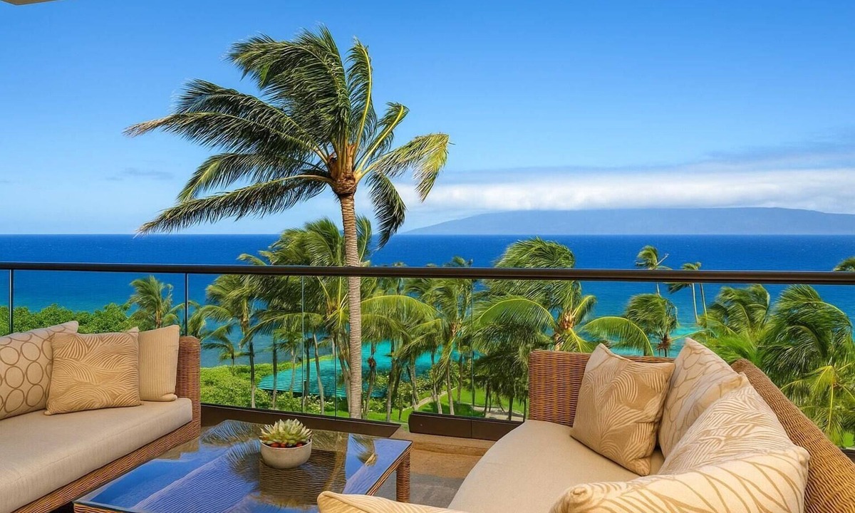 Montage Kapalua Bay Condo | The Resort at Kapalua Bay 3-Bedroom Grand Residence with Ocean Views and Complimentary Rental Car with 6+ Nights | MON-2604 by KBM