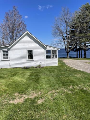North Sebago House | THE SHOPPE LIMIT 3 cabin