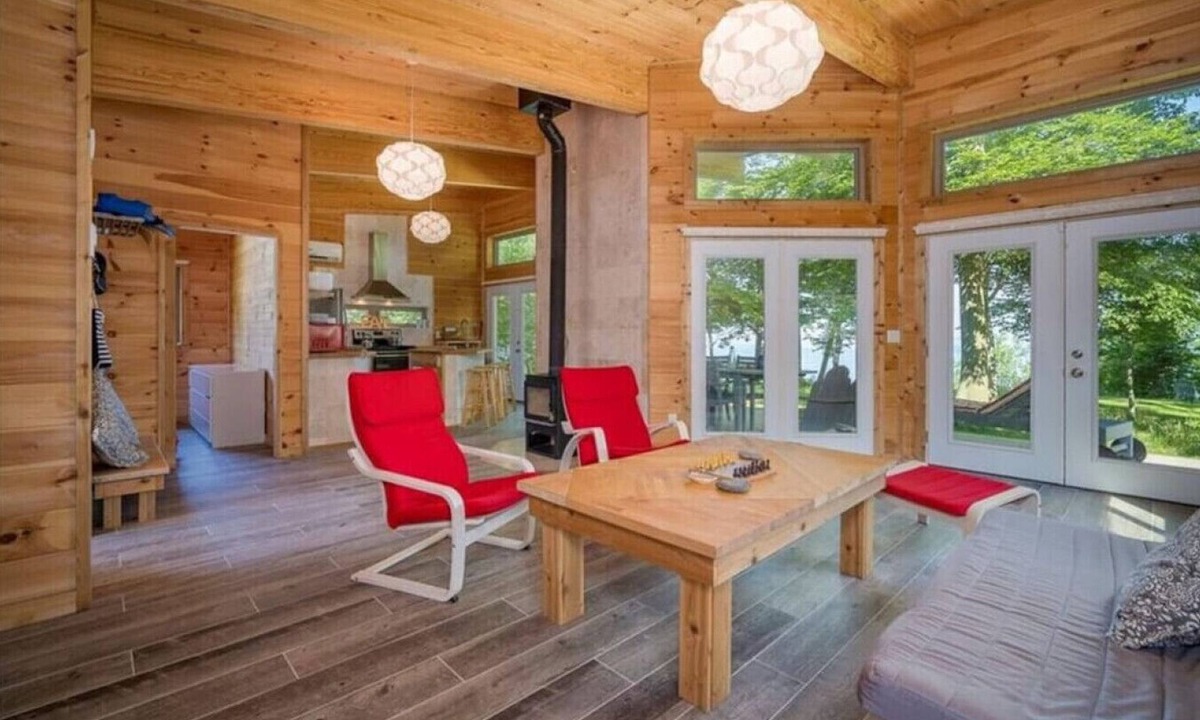 Brocton House | The Sunset Hideaway in Portland, NY