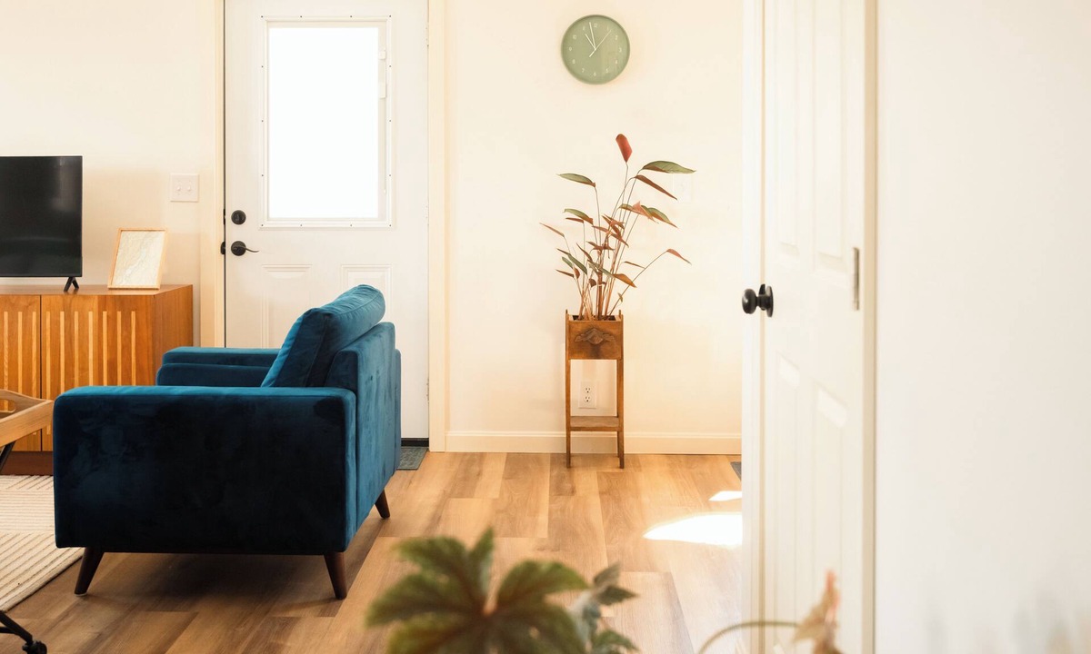 Newcastle House | The Tipsy Butler Cottage & Sauna