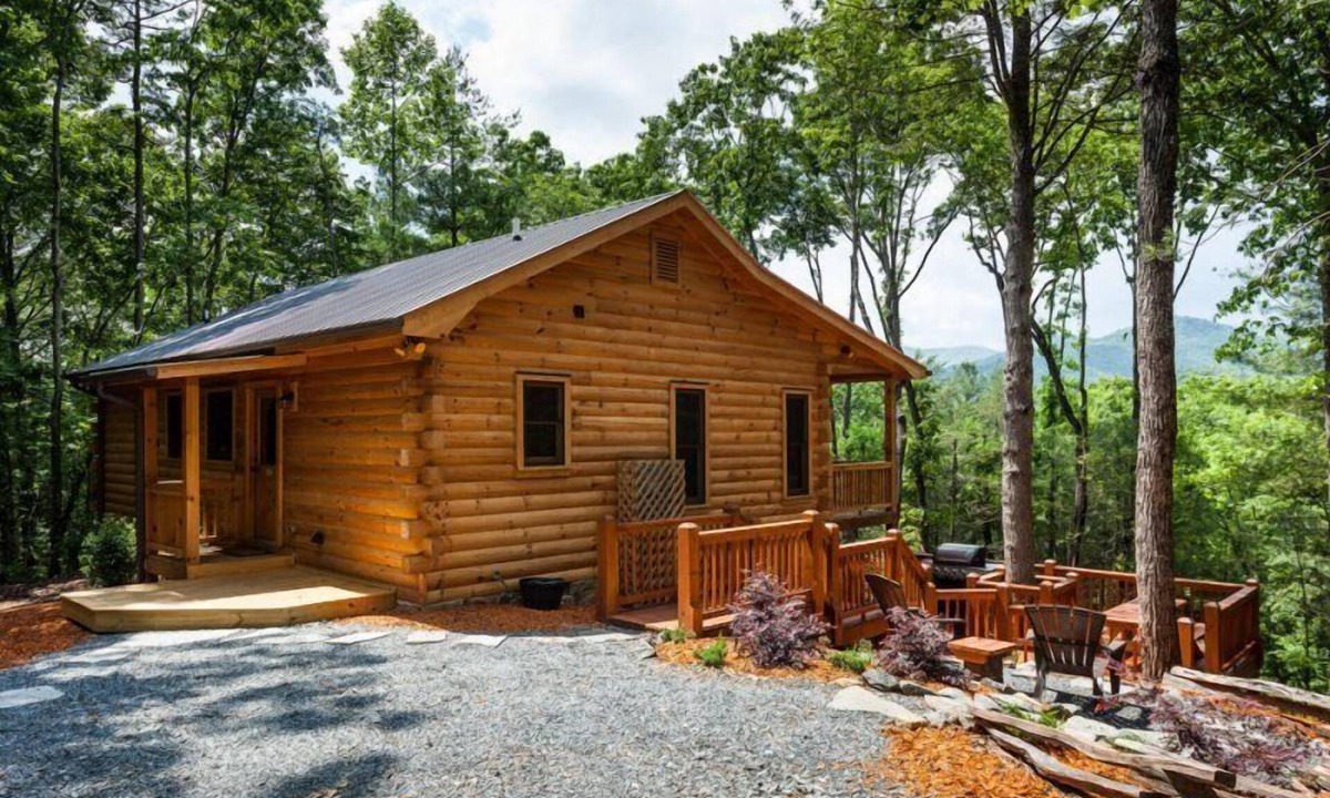 Ellijay Cabin | The Weeks End | Ellijay, GA