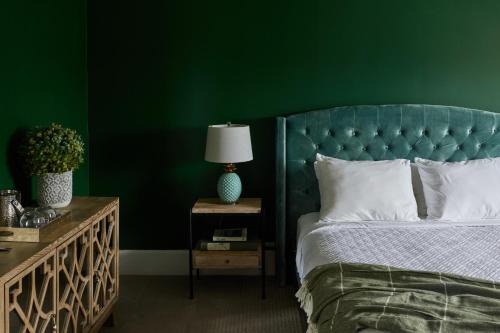 West End Bed & Breakfast | The West End Collection on Pine