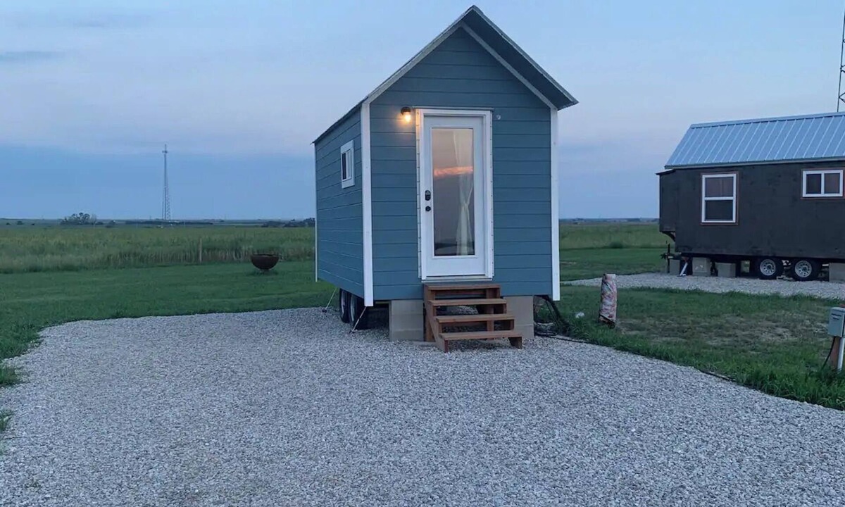 Walker Cabin | Tiny House On The Plains