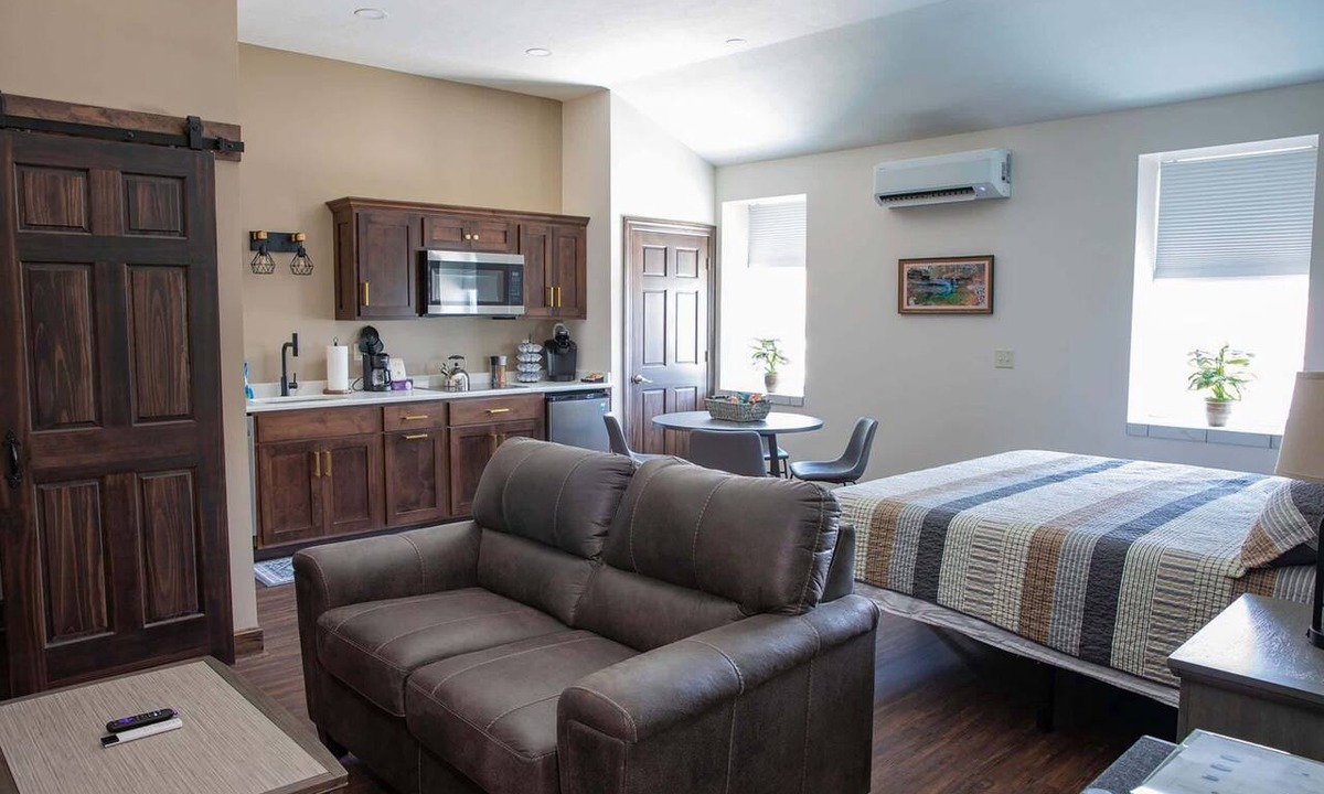 Franklin Apartment | Trails to Ales Trails Suite 4