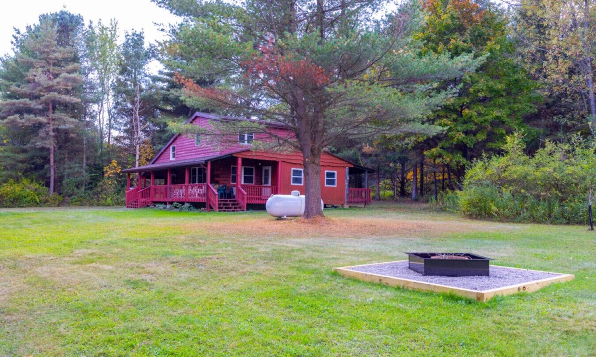 Prattsburgh Cabin | Tranquil Log Cabin Retreat on 10+ Acres w/Pond & Fire Pit!