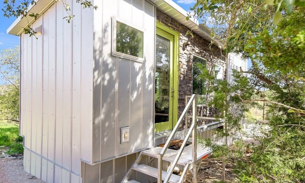 Spicewood Cottage | Tree House Tiny Home W Hot Tub