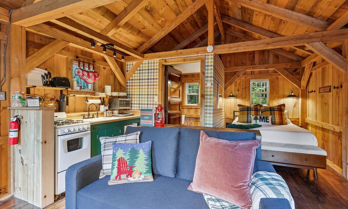 Bethel Cabin | Two Cabins Two Hot Tubs One Great Getaway