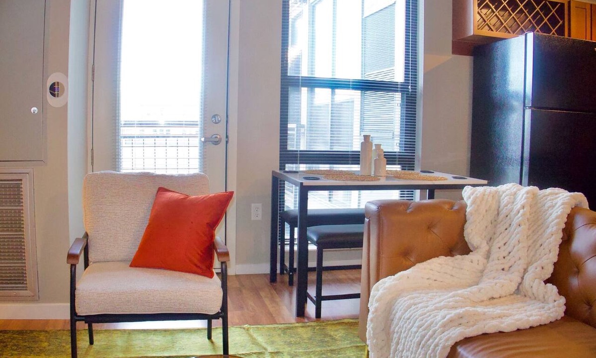Old West Side Apartment | Unit 325 A2 Gem—Everything U of M & More!