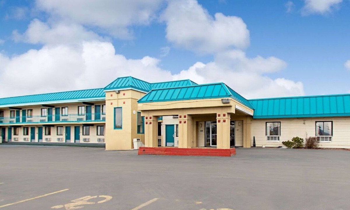 Utica Hotel | Utica Stay Inn