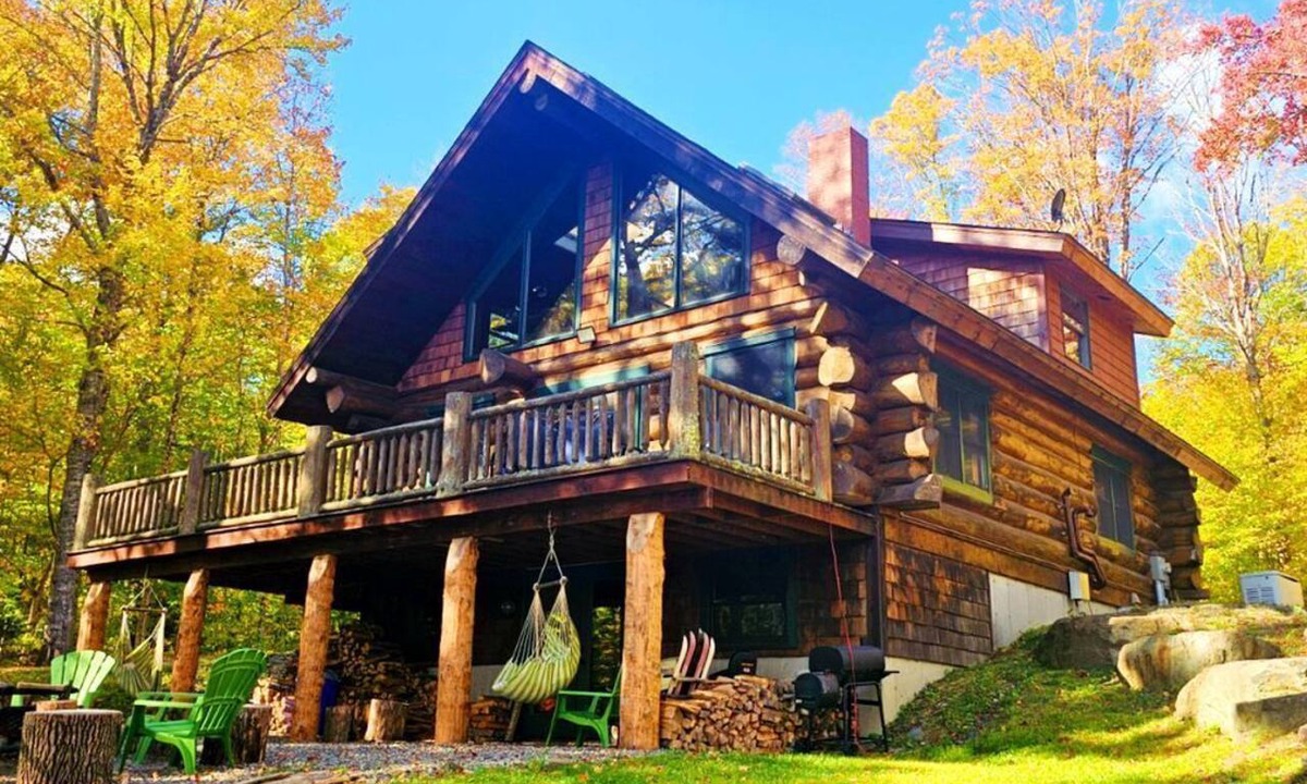 Rockwood Cabin | Vibrant Cabin Retreat Near Brassua Lake, Maine