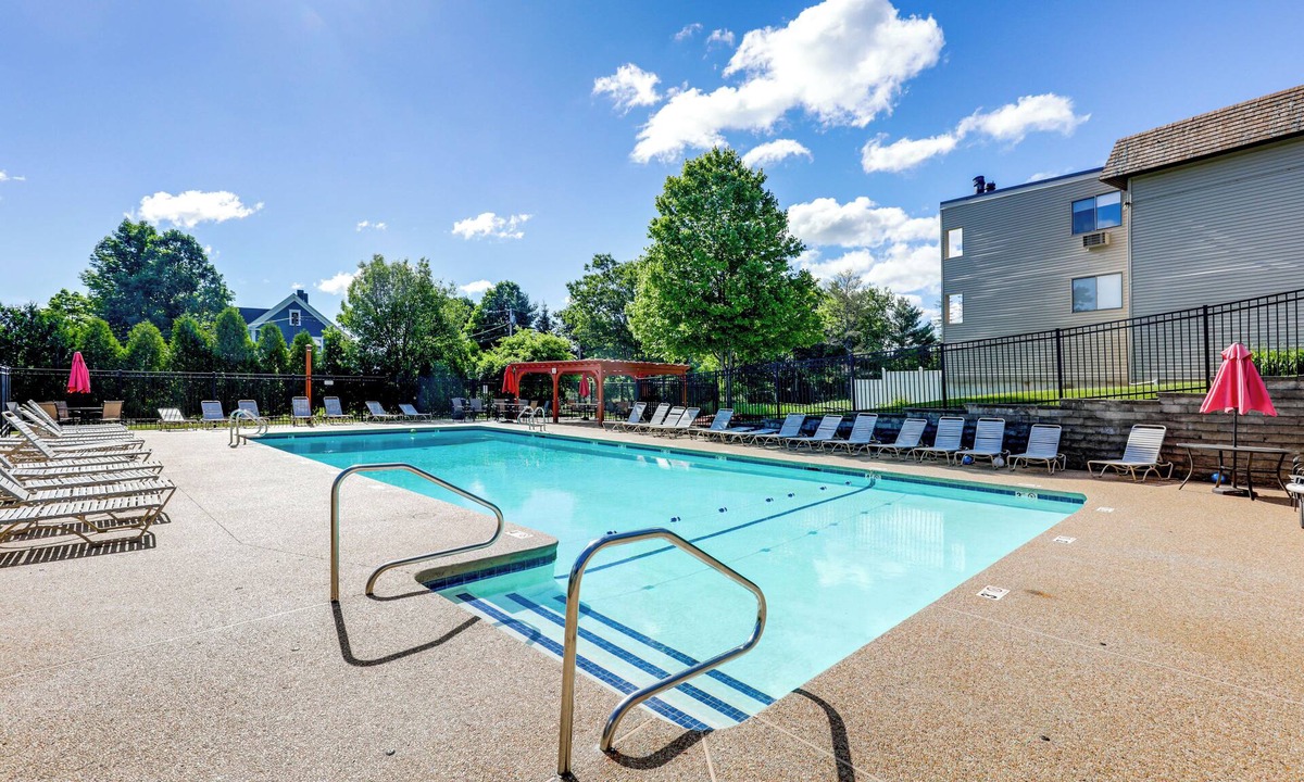 Weirs Beach Condo | Walk to Weirs Beach! Family Escape w/Balcony