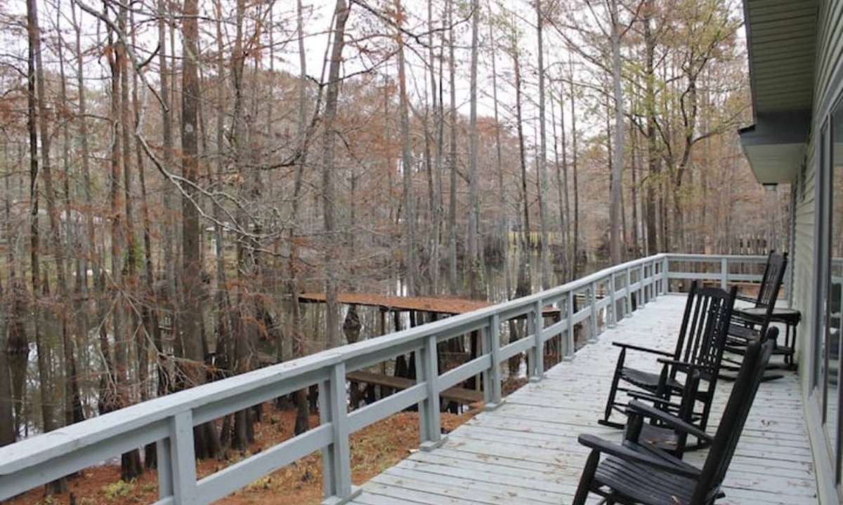 Karnack House | Waterfront 5 Bedroom