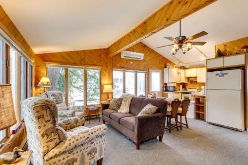 Cleverdale House | Waterfront Cottage on Lake George w/2 Docks!