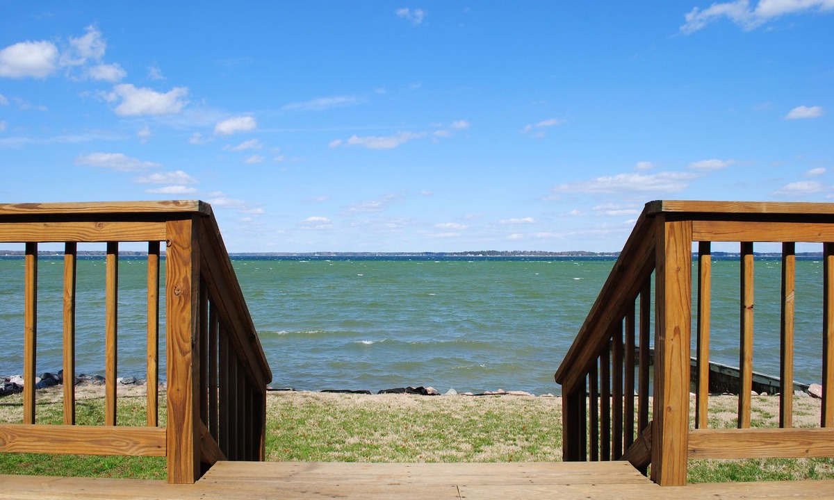 Grimstead Cottage | Waterfront Cottage w Private Beach on Chesapeake Bay!