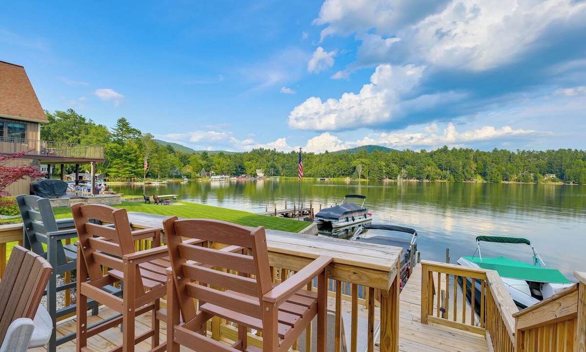 Fort Ann Cottage | Waterfront Haven Bi-level Lakefront Deck/game Cntr