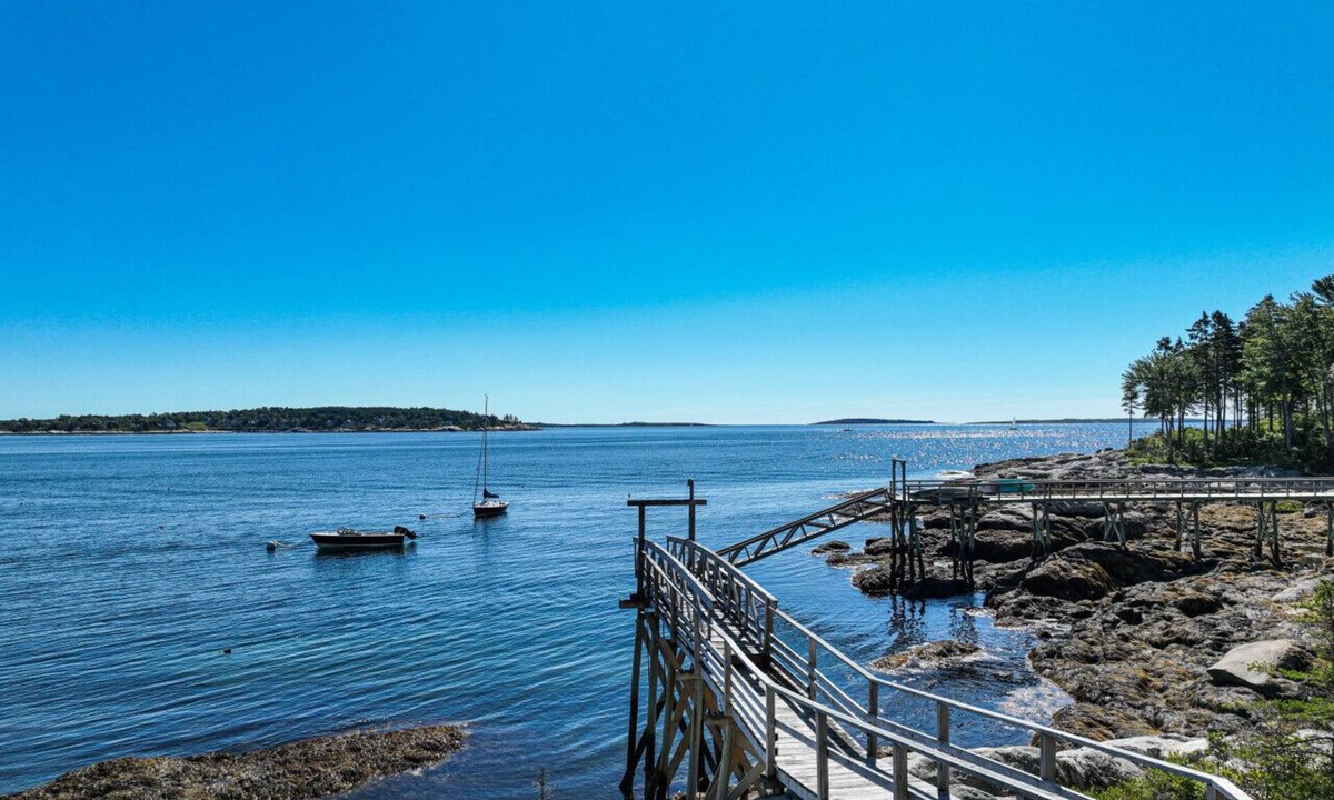Southport House | Waterfront Retreat on Southport Island - Pet-Friendly, Sleeps 6