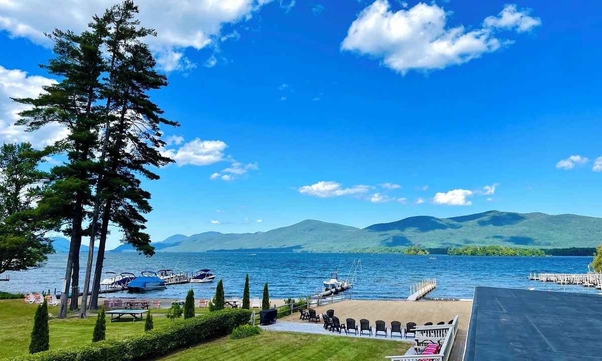 Lake George Cabin | Waters Edge Lodge