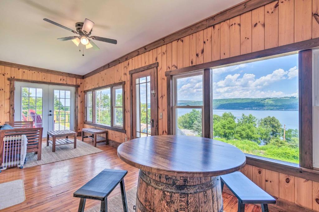 Town of Reading House | Watkins Glen Lakeview Cottage w/Waterfall!