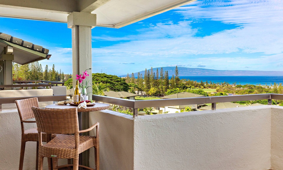 Kapalua Condo | Welcome to your golf course blue oasis by the sea