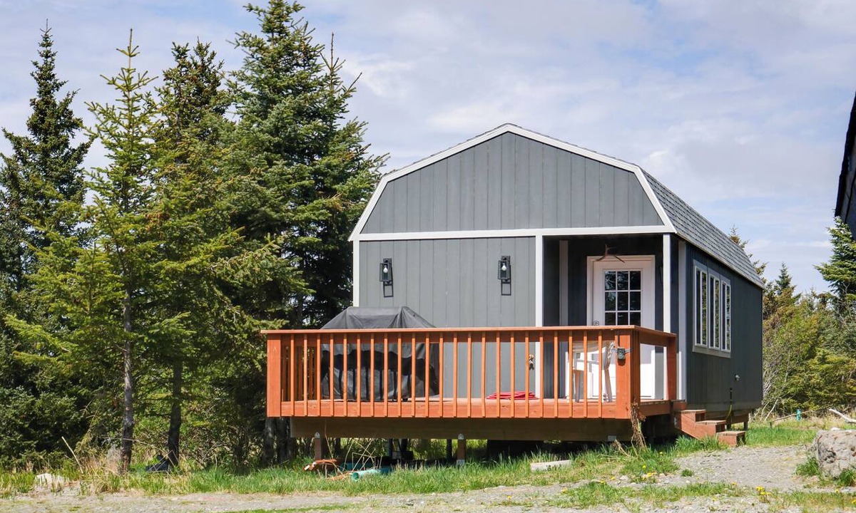 Homer Cabin | Whale Watch, Fish & Hike Glaciers! Homer Cabin