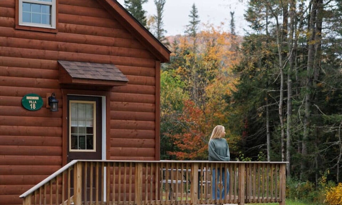 Bethlehem Cabin | White Mountains Villa Lake View Retreat