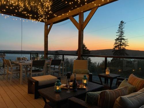 Lower LaHave House | Whitecaps Summit Beach House