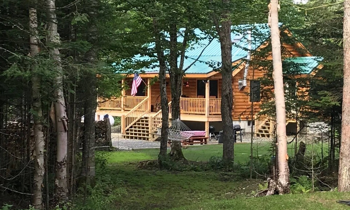 Pittsburg Cabin | Winterfell, First of it’s name.New log cabin on main ATV/snowmobile trail.