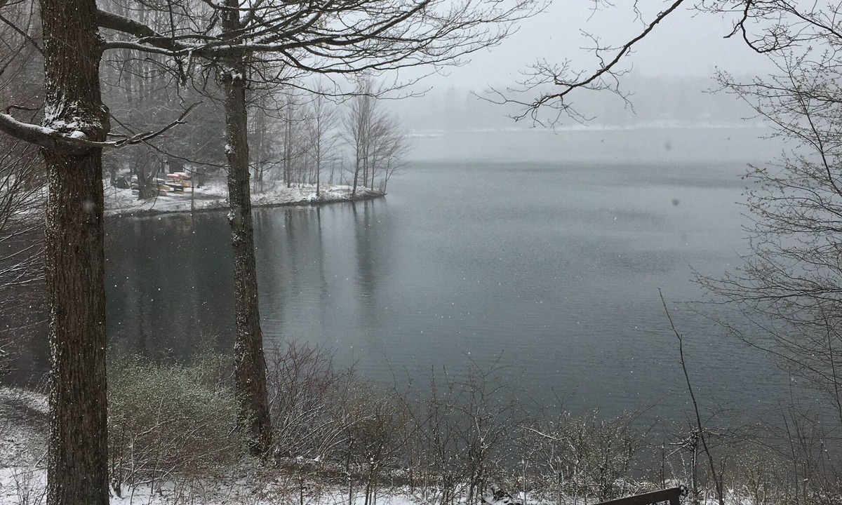 Bliss RV Rental | Woodsy campground lake trails Pool, Hot tub, showers play ground beach fire pit