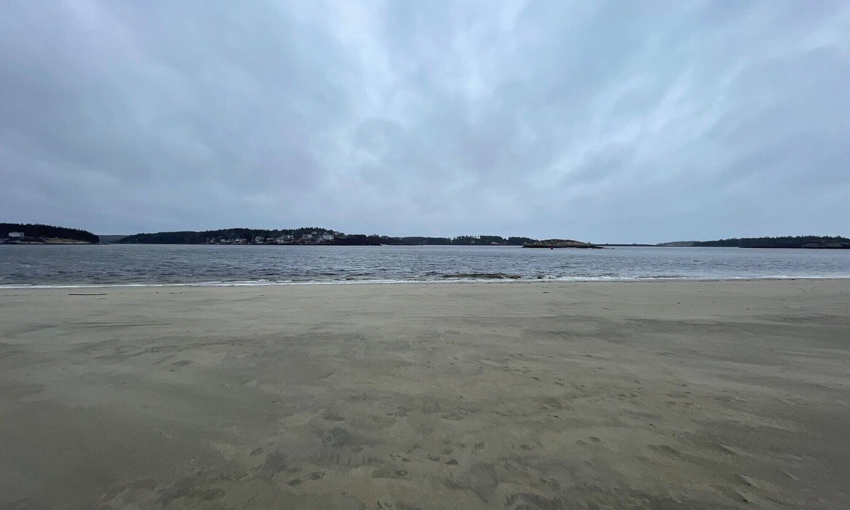 Phippsburg House | You will feel at home in our 2 bedroom year round house steps from Popham Beach