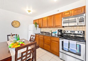 36Fl with Ocean View, Mins to Waikiki Beach, Parking