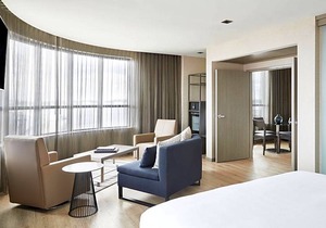 4-Star Hotel ∙ AC Hotel by Marriott Portland Downtown/Waterfront, ME