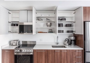 Ample Central Square 1BR w/Gym, Doorman, Roof Deck in Cambridge