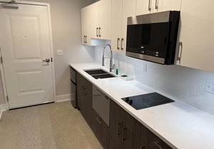 Luxury Studio at Pierce Arrow #7
