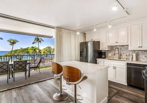 Maui Parkshore 414, Beautiful Remodel, Center Cut Top Floor, Amazing Ocean Views